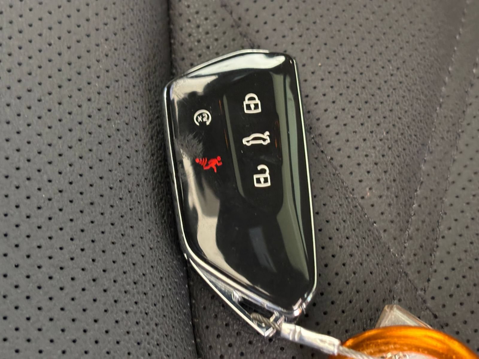 Used 2026 Volkswagen Atlas Cross Sport SE FWD image 27
