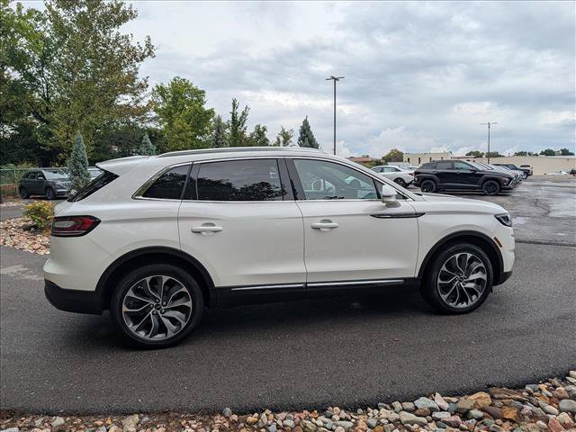 Used 2023 Lincoln Nautilus Reserve AWD/4WD image 6