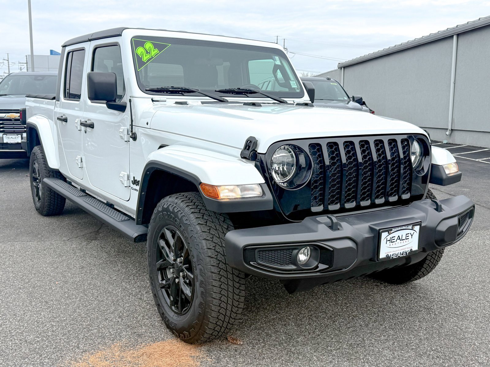 Used 2022 Jeep Gladiator Sport image 1