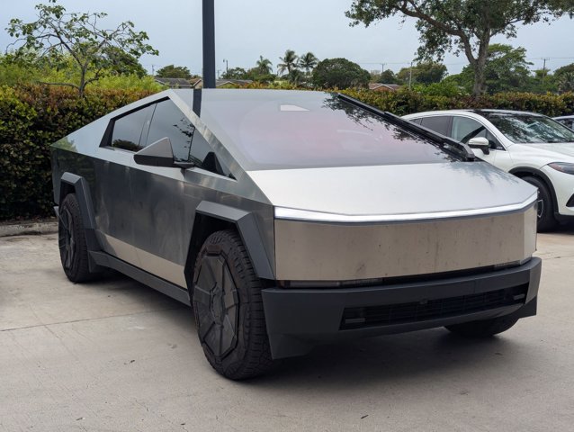 Used 2024 Tesla Cybertruck Cyberbeast AWD/4WD image 3