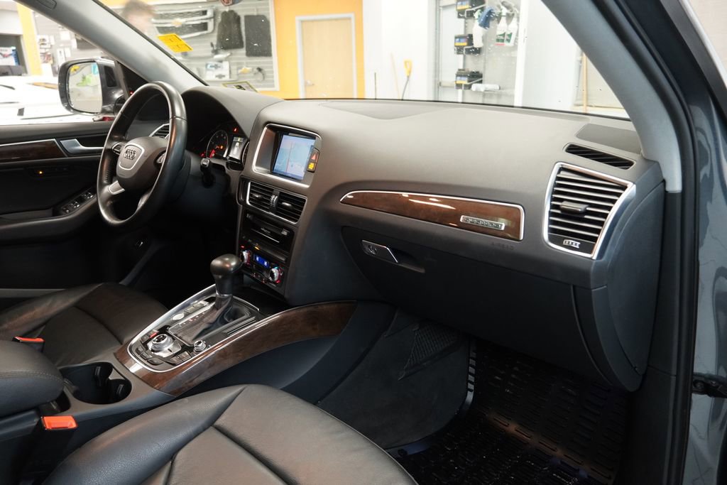 Used 2015 Audi Q5 2.0T Premium Plus w/ Technology Package image 34