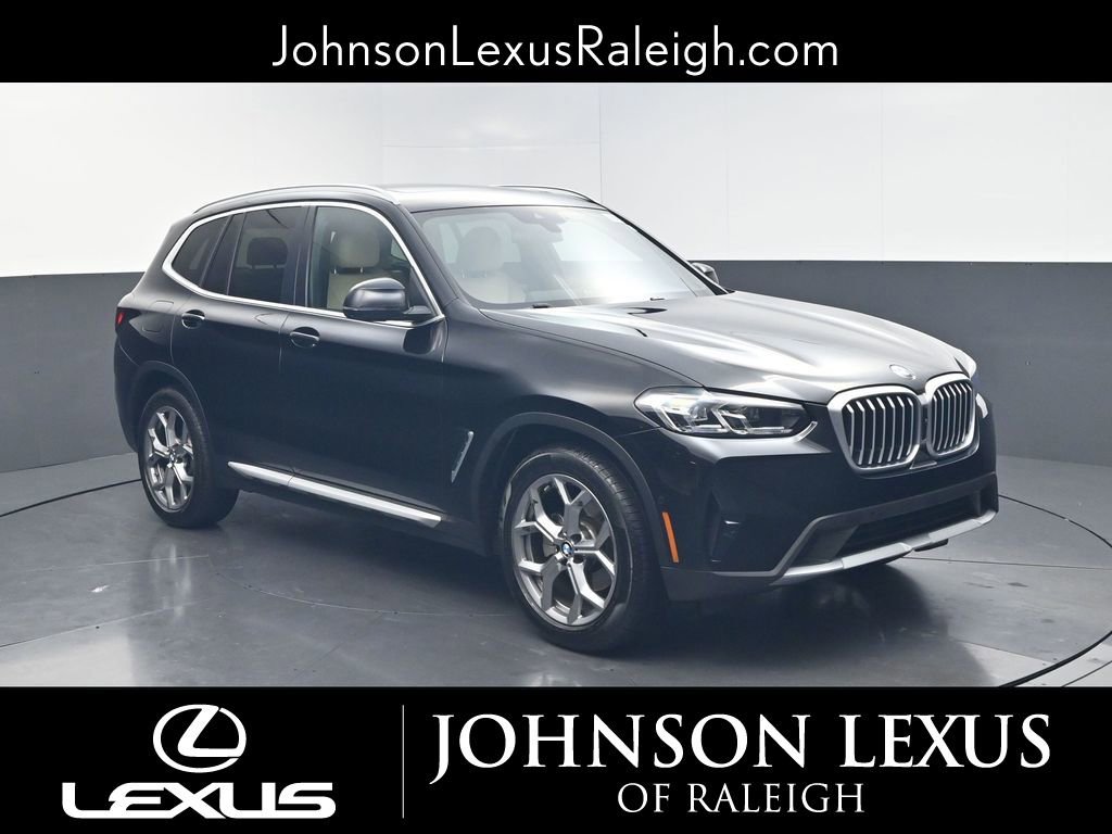 Used 2024 BMW X3 sDrive30i w/ Convenience Package RWD image 3