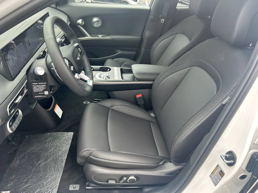 New 2026 Genesis GV60 RWD image 9