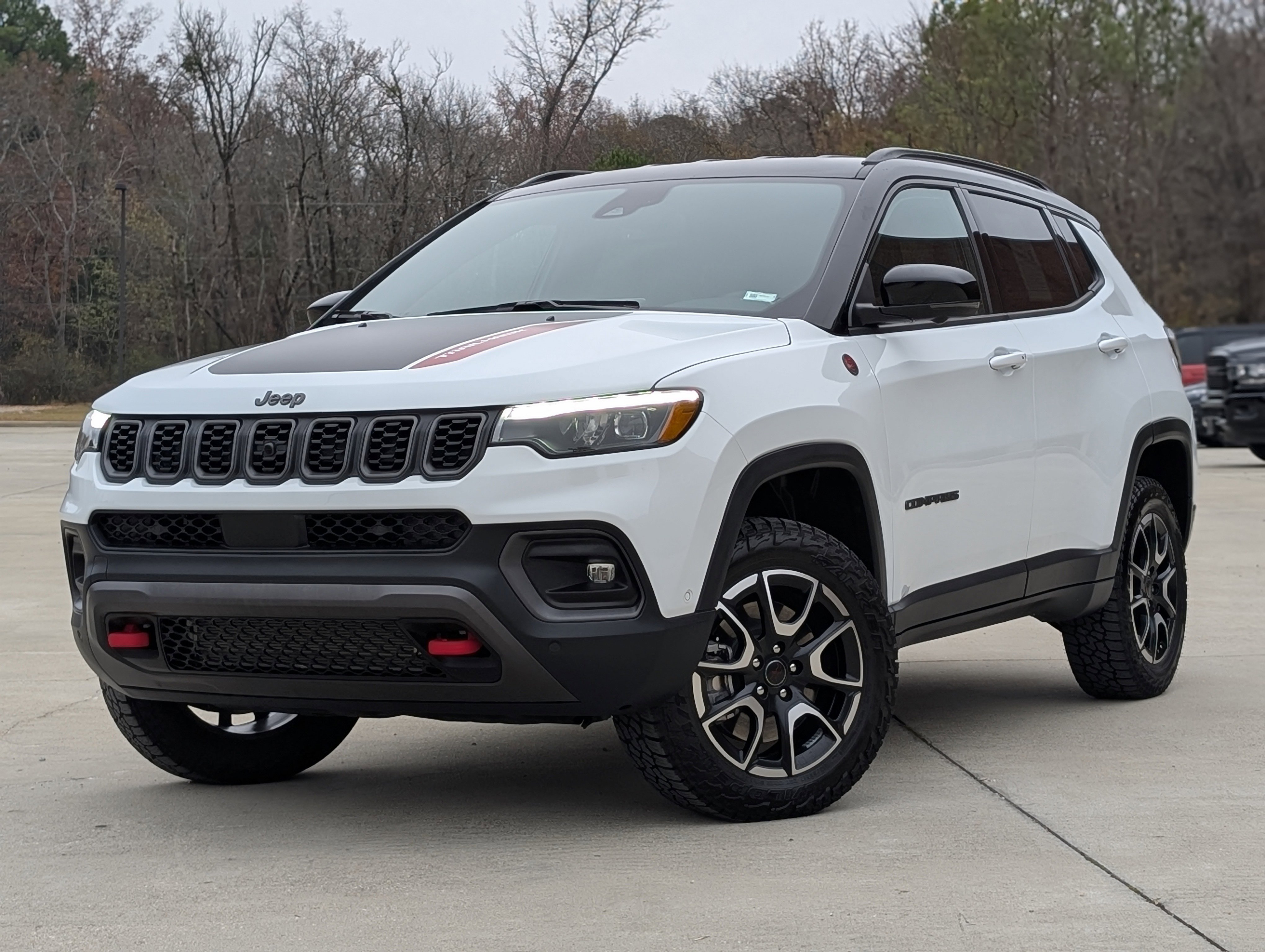 Used 2025 Jeep Compass Trailhawk w/ Trailhawk Elite Group image 4