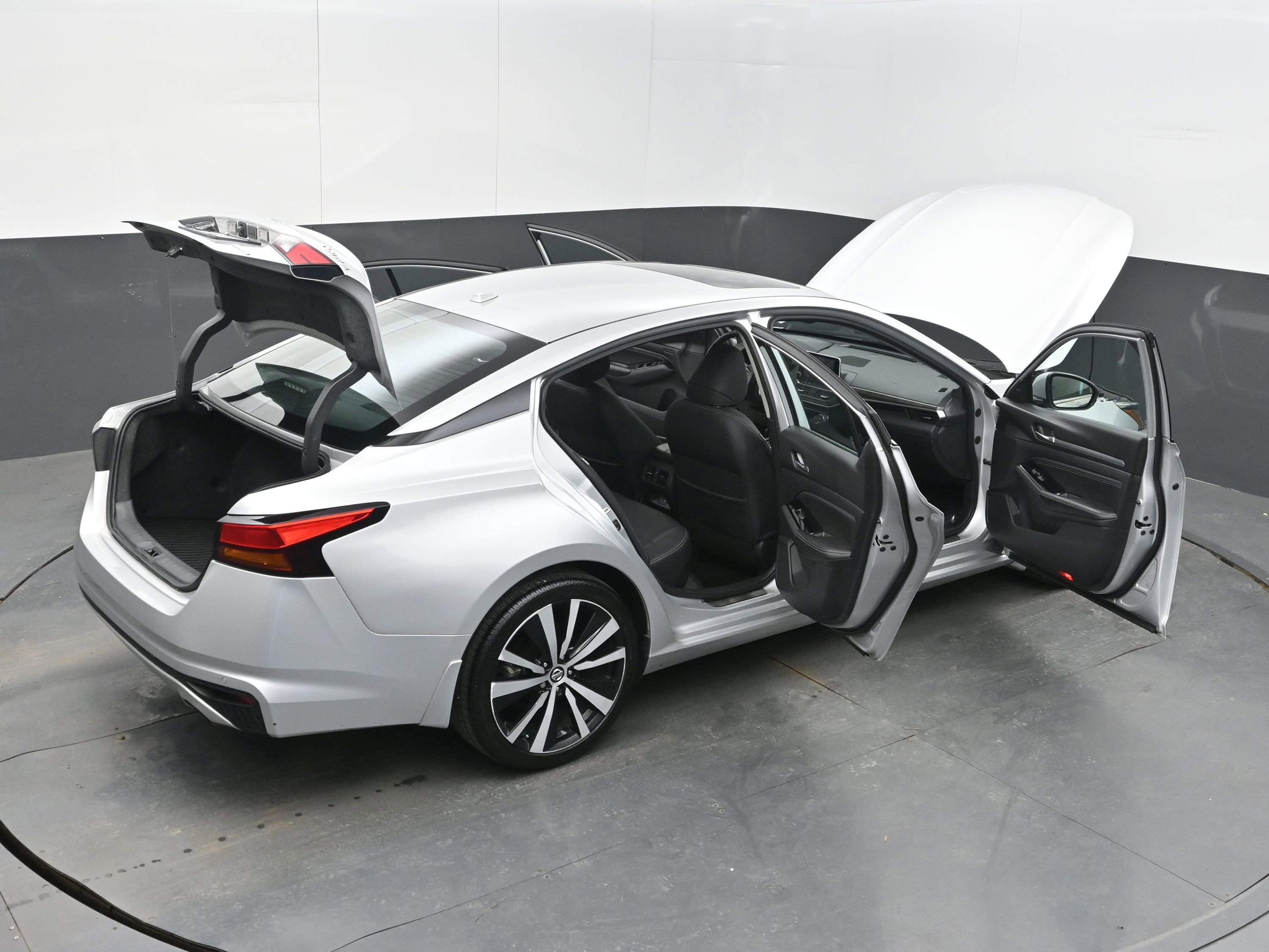 Used 2020 Nissan Altima 2.0 Platinum image 43