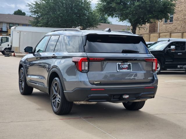 Used 2025 Ford Explorer ST-Line w/ ST-Line Street Pack AWD/4WD video 3