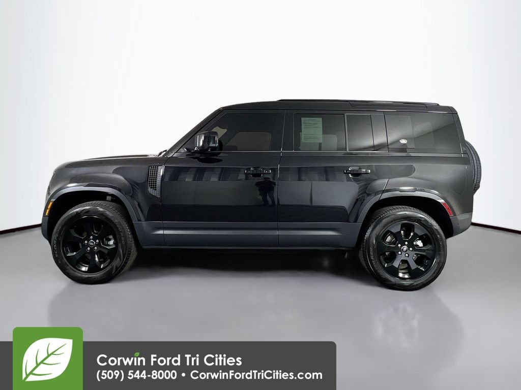 Used 2022 Land Rover Defender 110 S AWD/4WD image 6