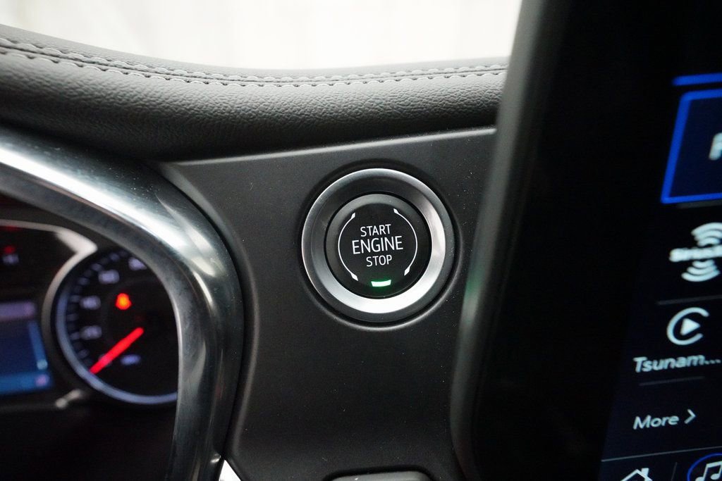 Used 2025 Chevrolet Blazer LT image 30