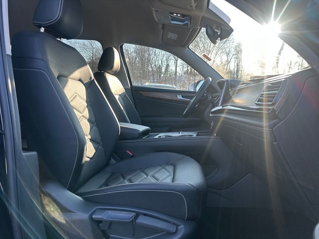 New 2026 Volkswagen Atlas SE image 15