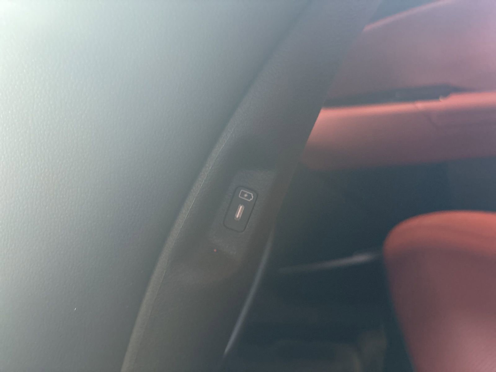 New 2025 Kia Sportage SX Prestige image 16