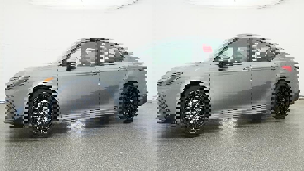 New 2026 Toyota Camry SE image 18