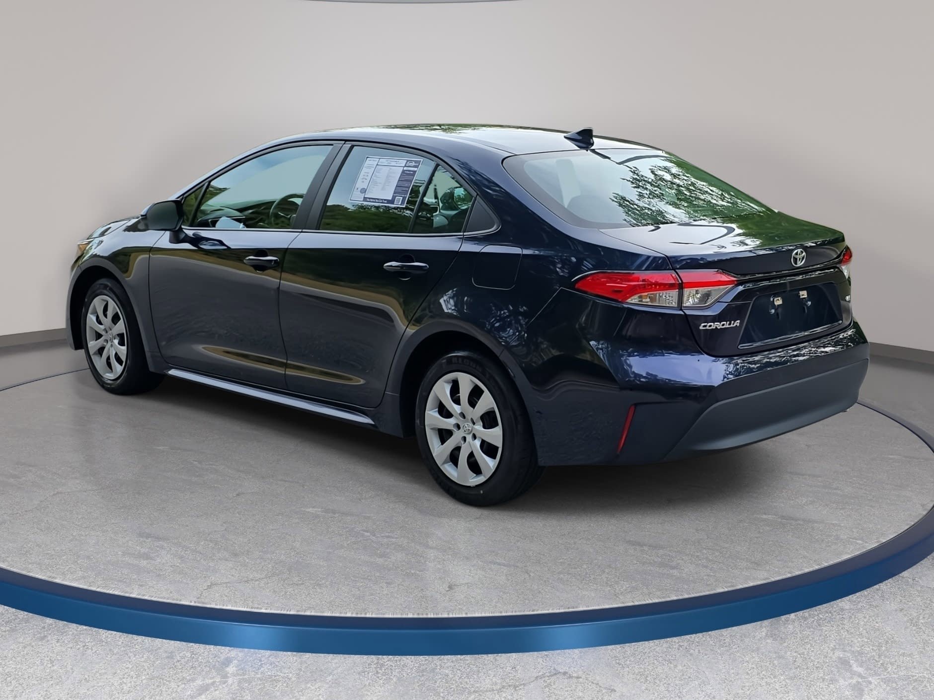 Used 2024 Toyota Corolla LE image 7