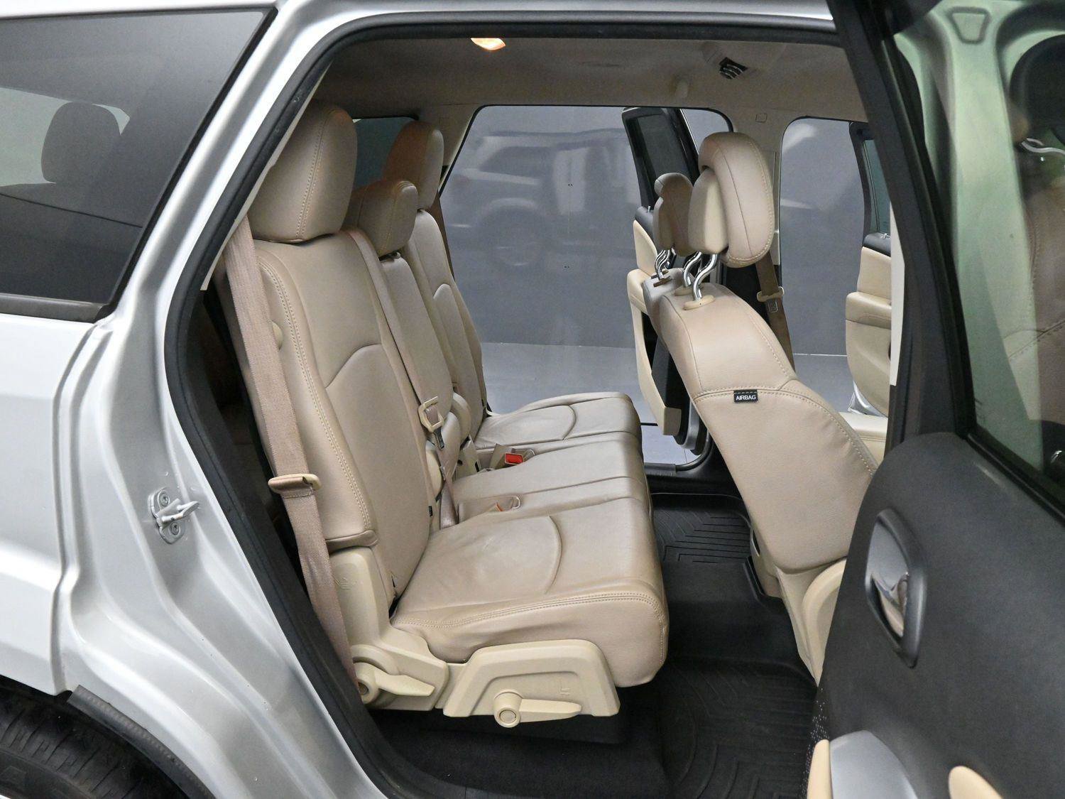 Used 2013 Dodge Journey SXT w/ Flexible Seating Group image 26