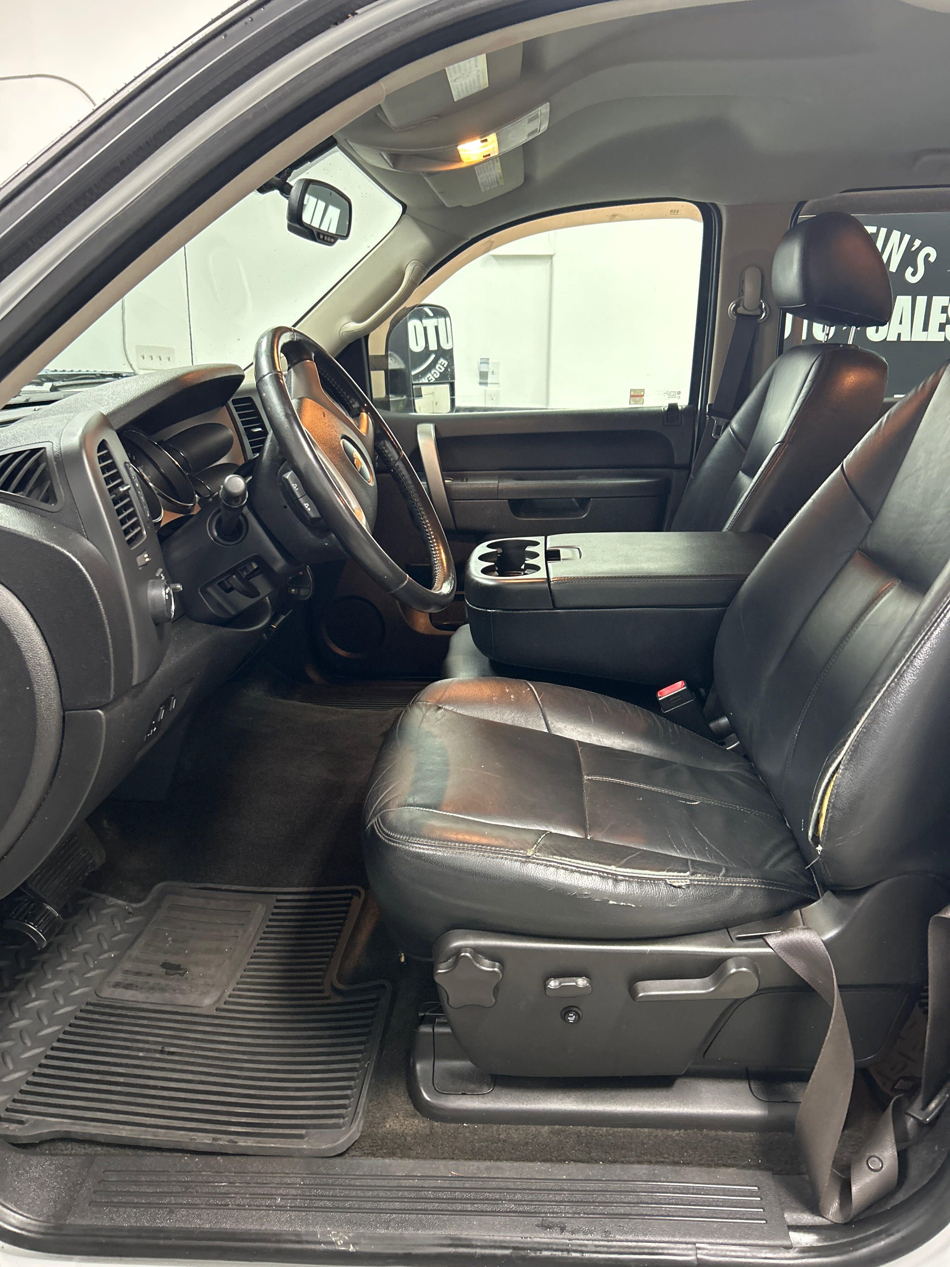 Used 2012 Chevrolet Silverado 3500 LT w/ Interior Plus Package image 8