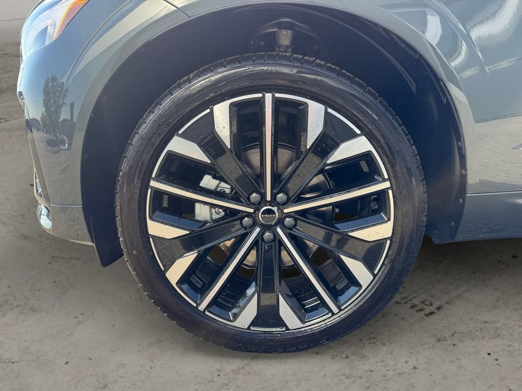 New 2027 Volvo XC60 B5 Ultra AWD/4WD image 8