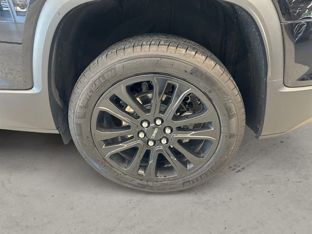 Used 2023 GMC Acadia SLT w/ Elevation Edition FWD image 14