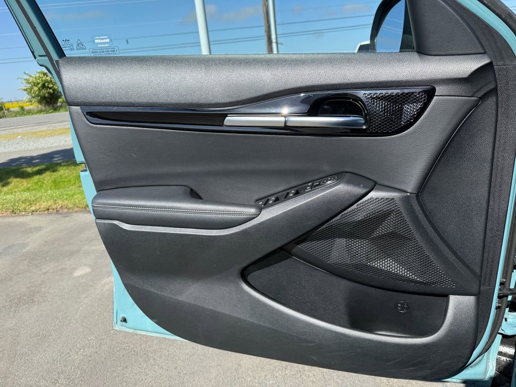 Certified 2025 Kia Seltos S AWD/4WD image 17