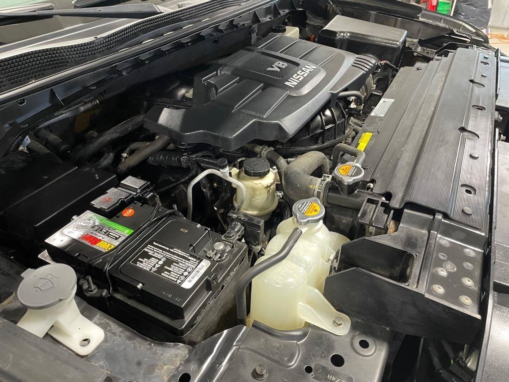 Used 2017 Nissan Titan SV AWD/4WD image 37