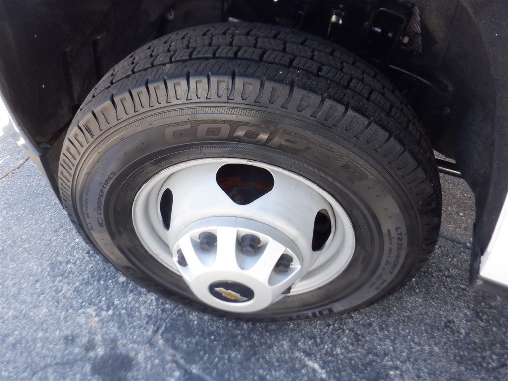 Used 2019 Chevrolet Silverado 3500 W/T w/ WT Convenience Package image 11