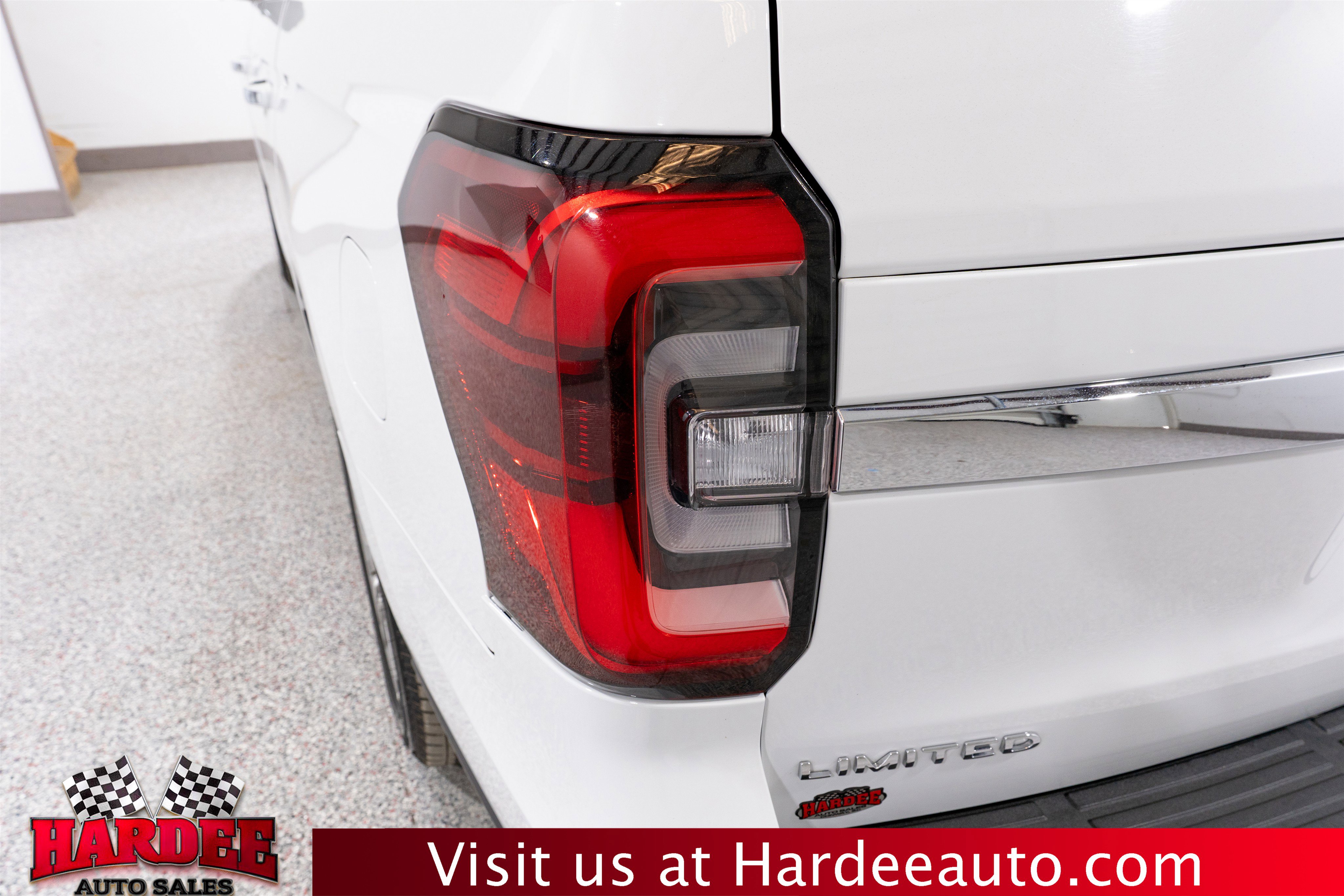 Used 2024 Ford Expedition Max Limited image 9