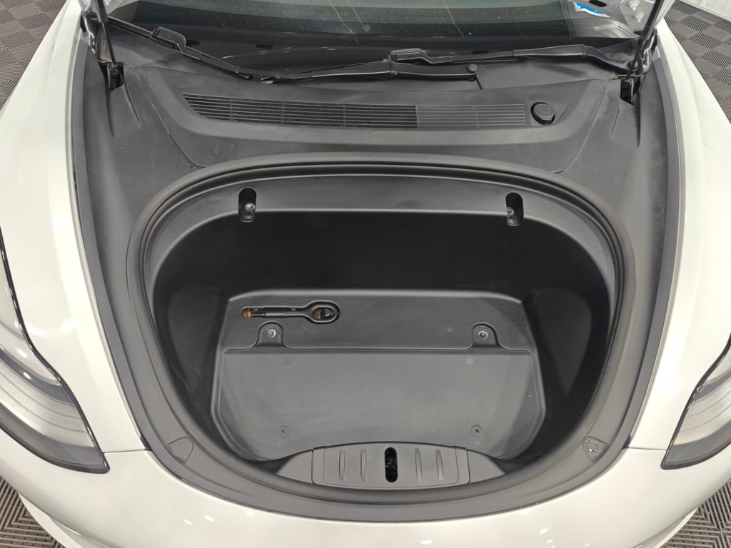 Used 2020 Tesla Model 3 Standard Range RWD image 26