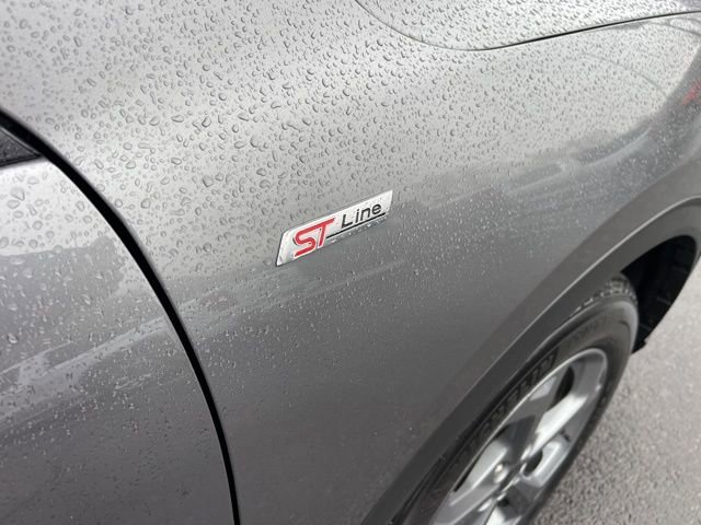 Used 2025 Ford Escape ST-Line Select AWD/4WD image 7