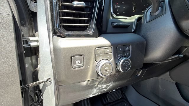 New 2026 GMC Sierra 2500 AT4 w/ Technology Package AWD/4WD image 17
