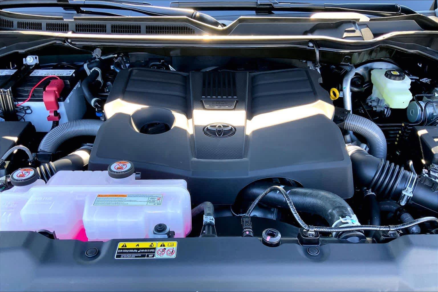 New 2026 Toyota Tundra Limited AWD/4WD image 16