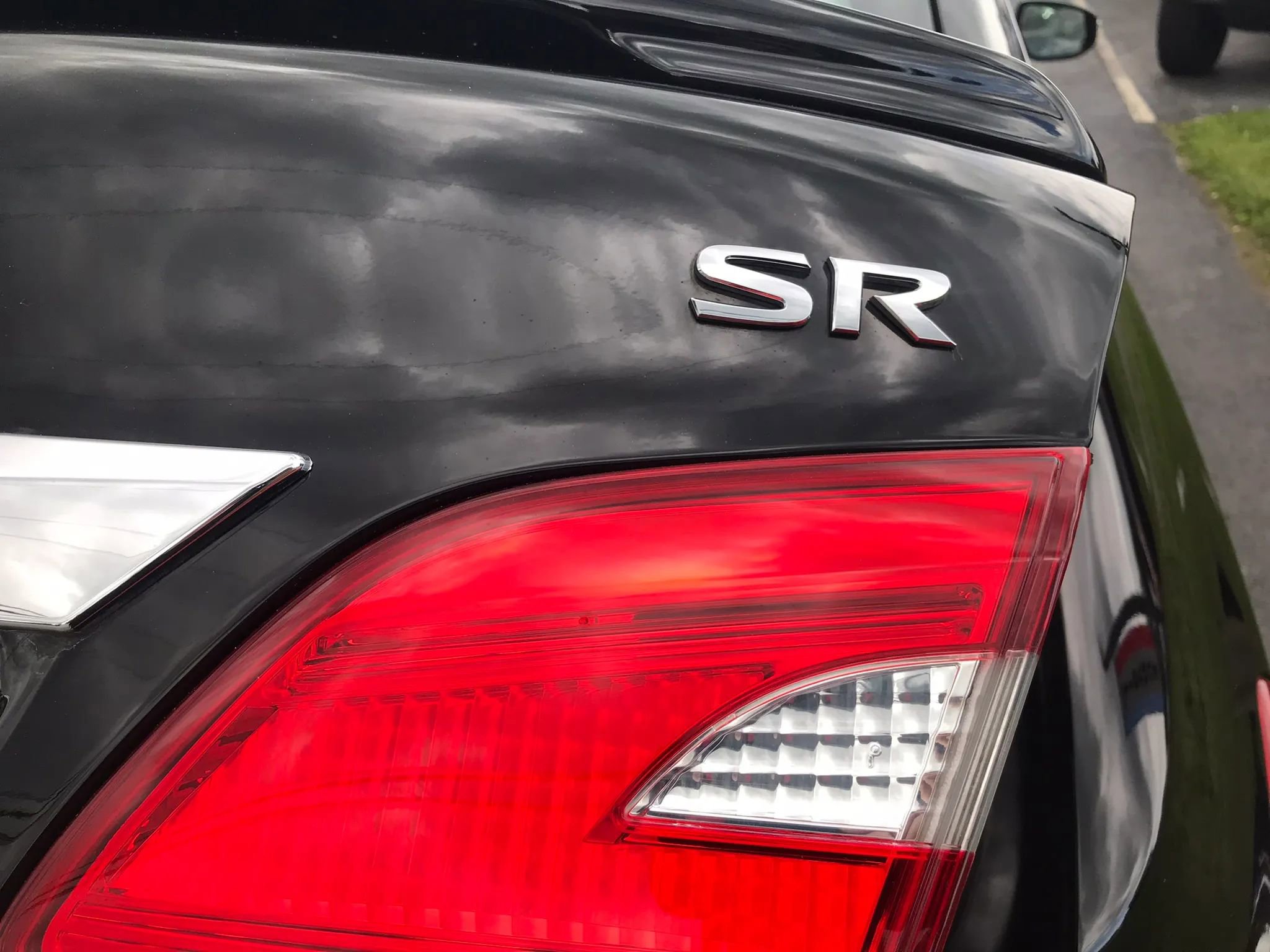 Used 2019 Nissan Sentra SR FWD image 37