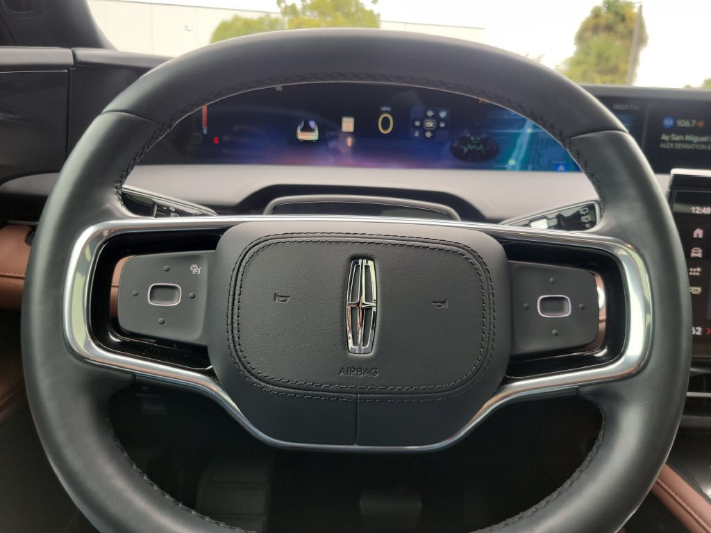 Certified 2026 Lincoln Nautilus Reserve AWD/4WD image 18