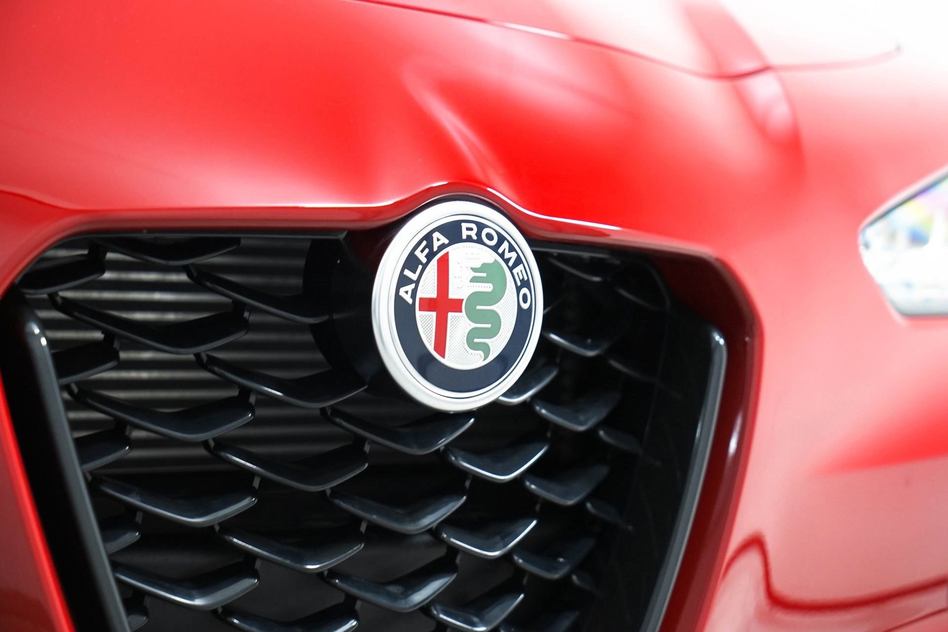 New 2024 Alfa Romeo Giulia Sprint image 12