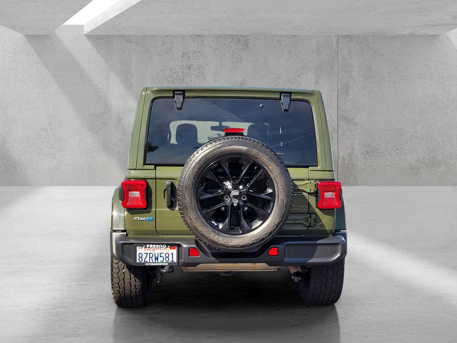 Used 2021 Jeep Wrangler Unlimited Sahara w/ Cold Weather Group image 5