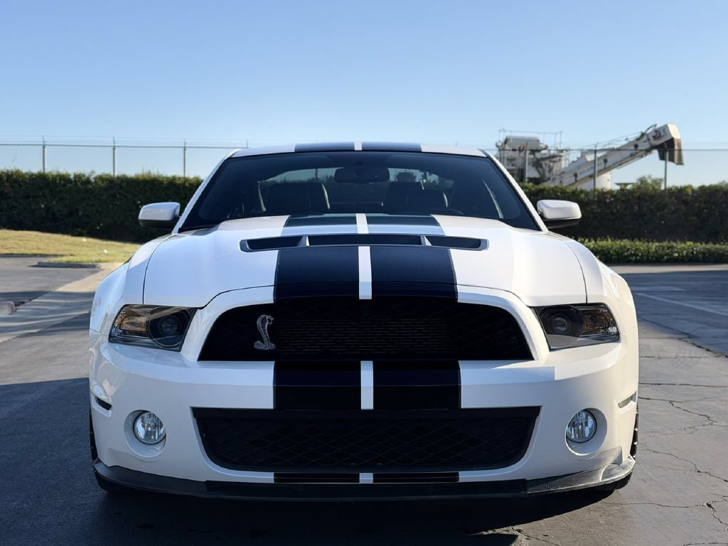 Used 2011 Ford Mustang Shelby GT500 w/ Electronics Pkg RWD image 3