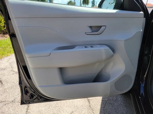 Used 2026 Hyundai Kona SE FWD image 16
