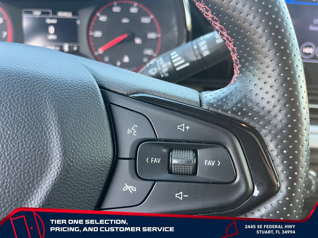Certified 2024 Chevrolet Trax RS FWD image 19