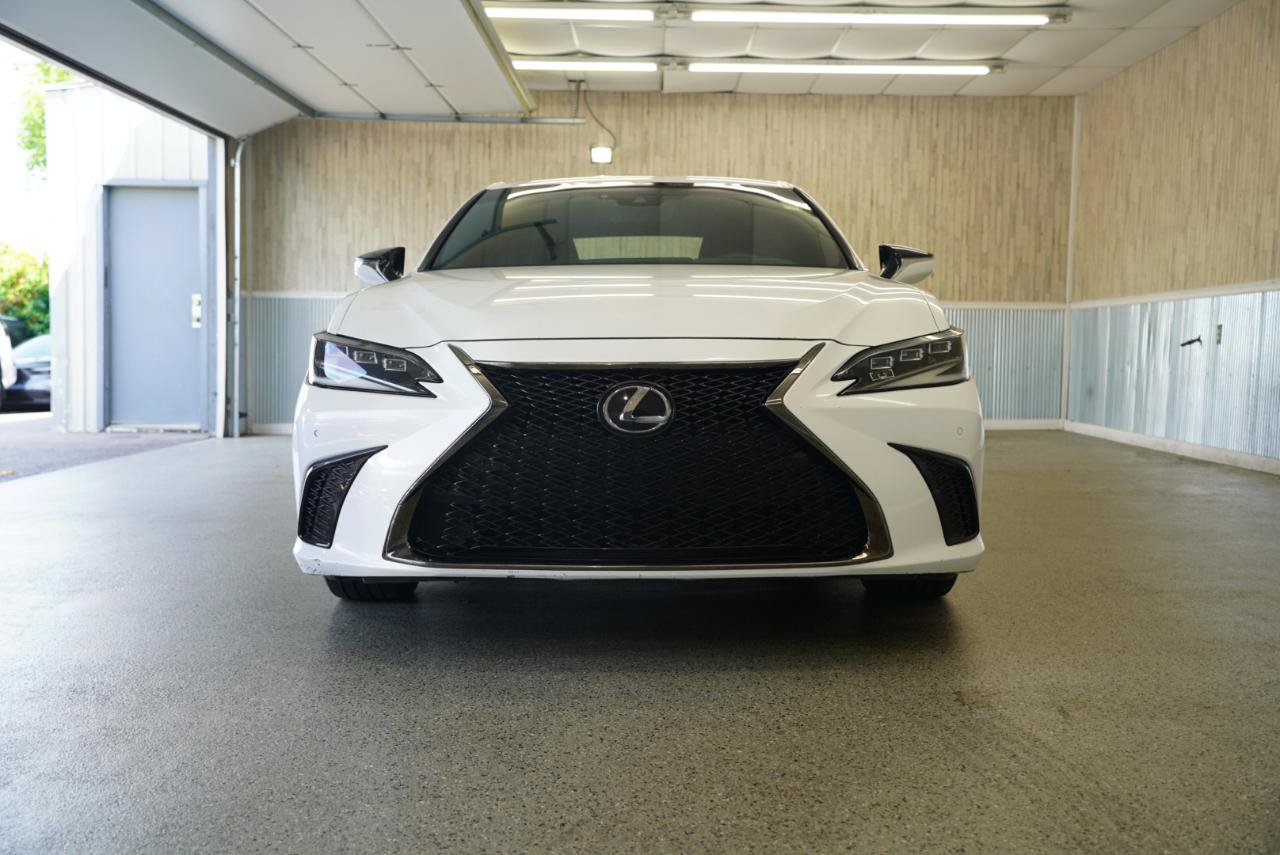 Used 2022 Lexus ES 350 F Sport w/ Accessory Package FWD image 2
