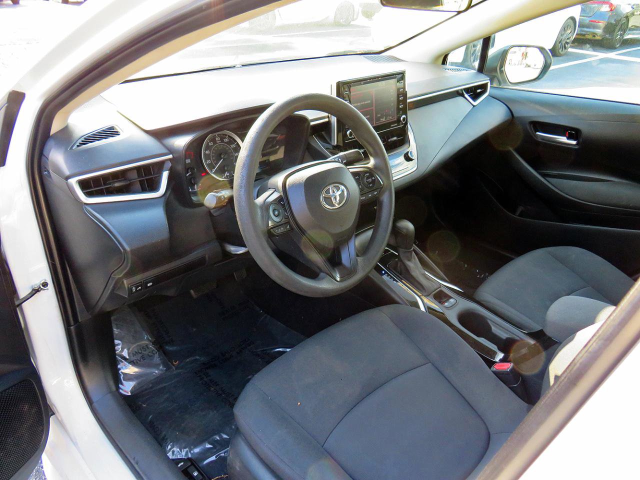 Used 2021 Toyota Corolla LE FWD image 12