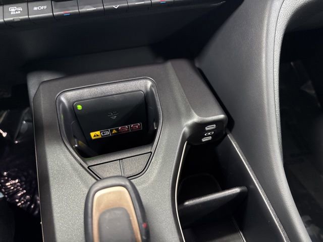 Used 2023 Toyota Crown Limited AWD/4WD image 22