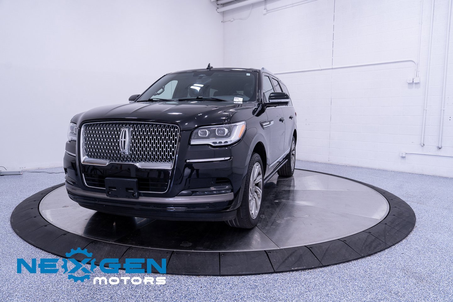 Used 2022 Lincoln Navigator Reserve image 32