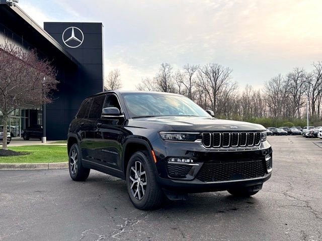 Used 2023 Jeep Grand Cherokee Limited w/ Luxury Tech Group II AWD/4WD 360° Tour