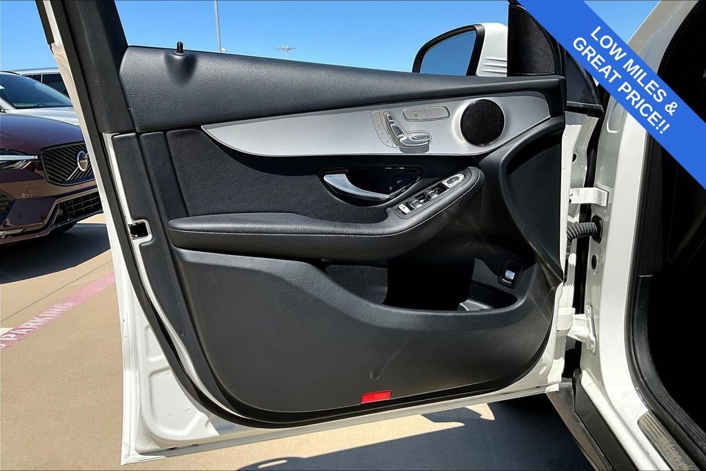 Used 2022 Mercedes-Benz GLC 300 image 23