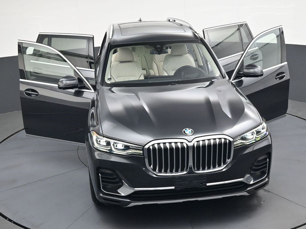 Used 2022 BMW X7 xDrive40i w/ Executive Package AWD/4WD image 43