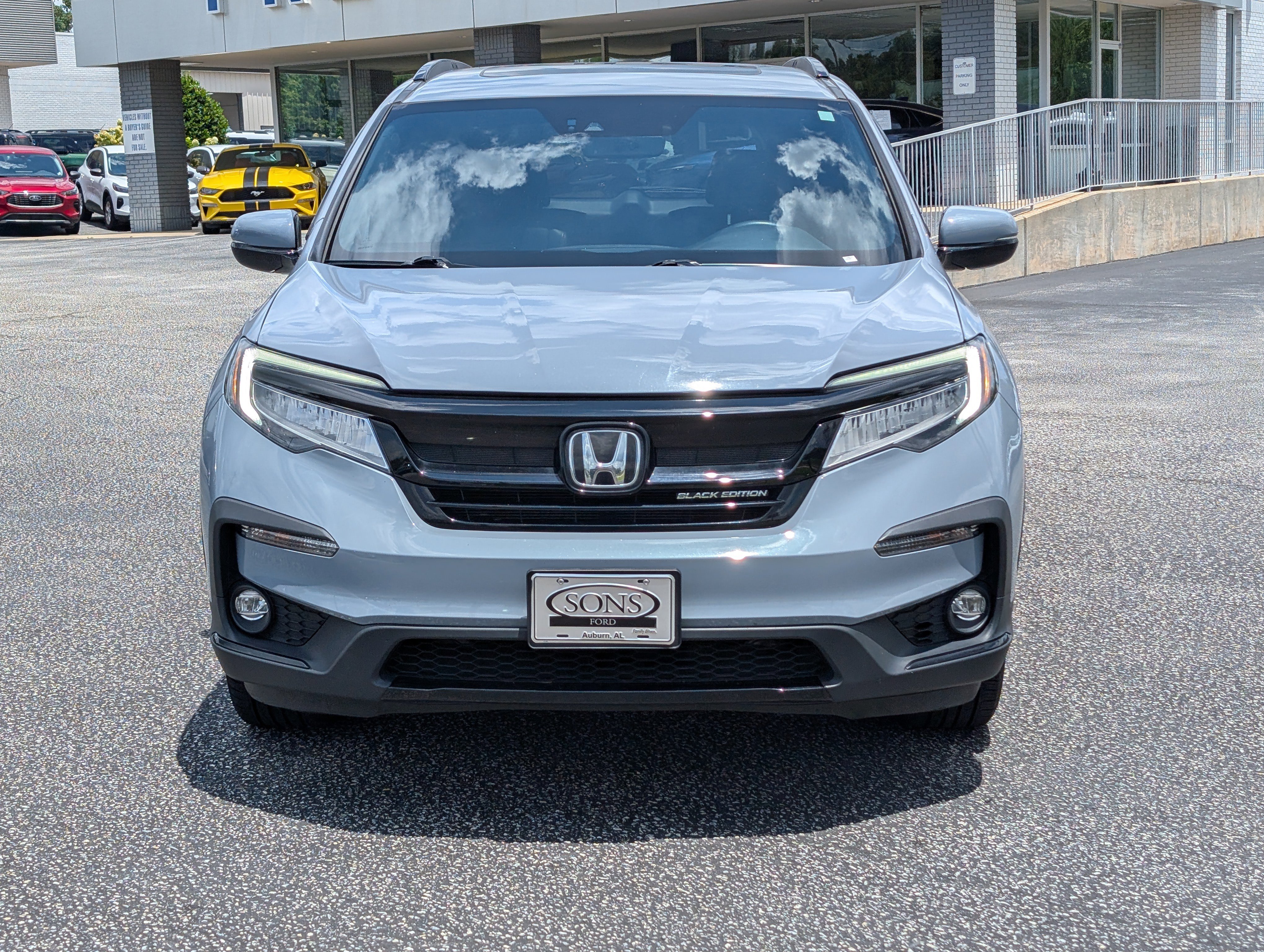 Used 2022 Honda Pilot Black Edition image 6