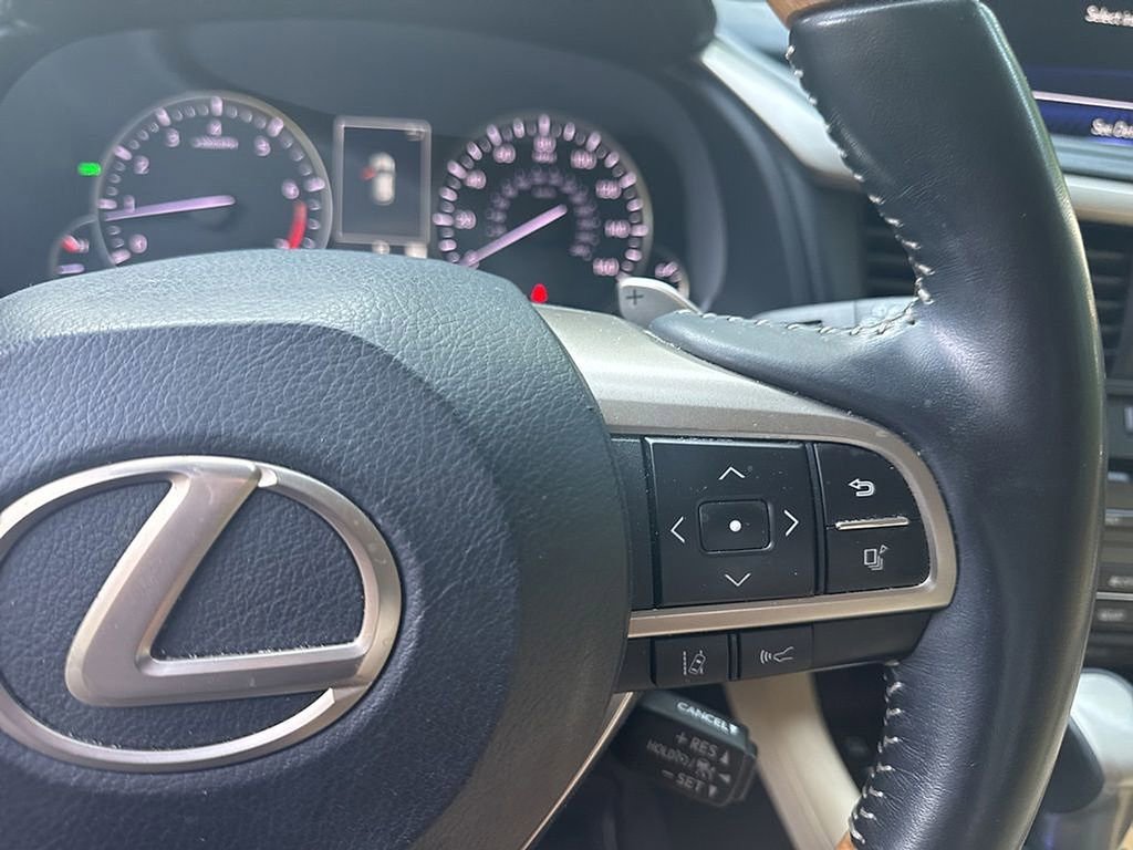 Used 2022 Lexus RX 350L FWD w/ Premium Package image 16