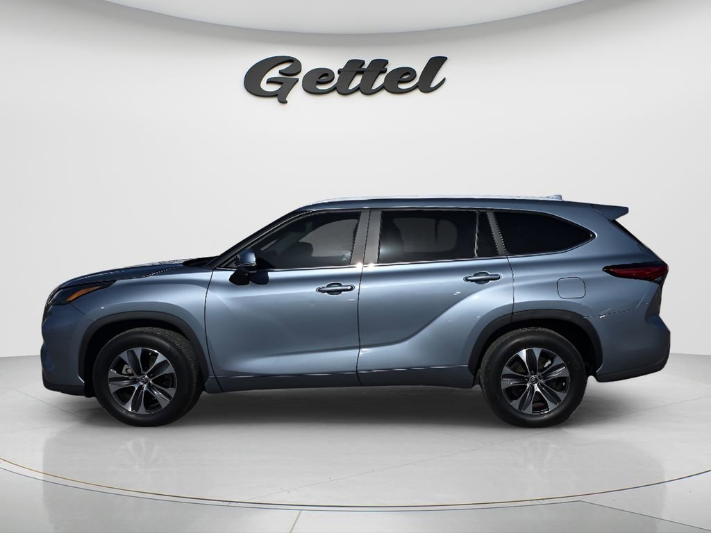 Used 2023 Toyota Highlander XLE image 15