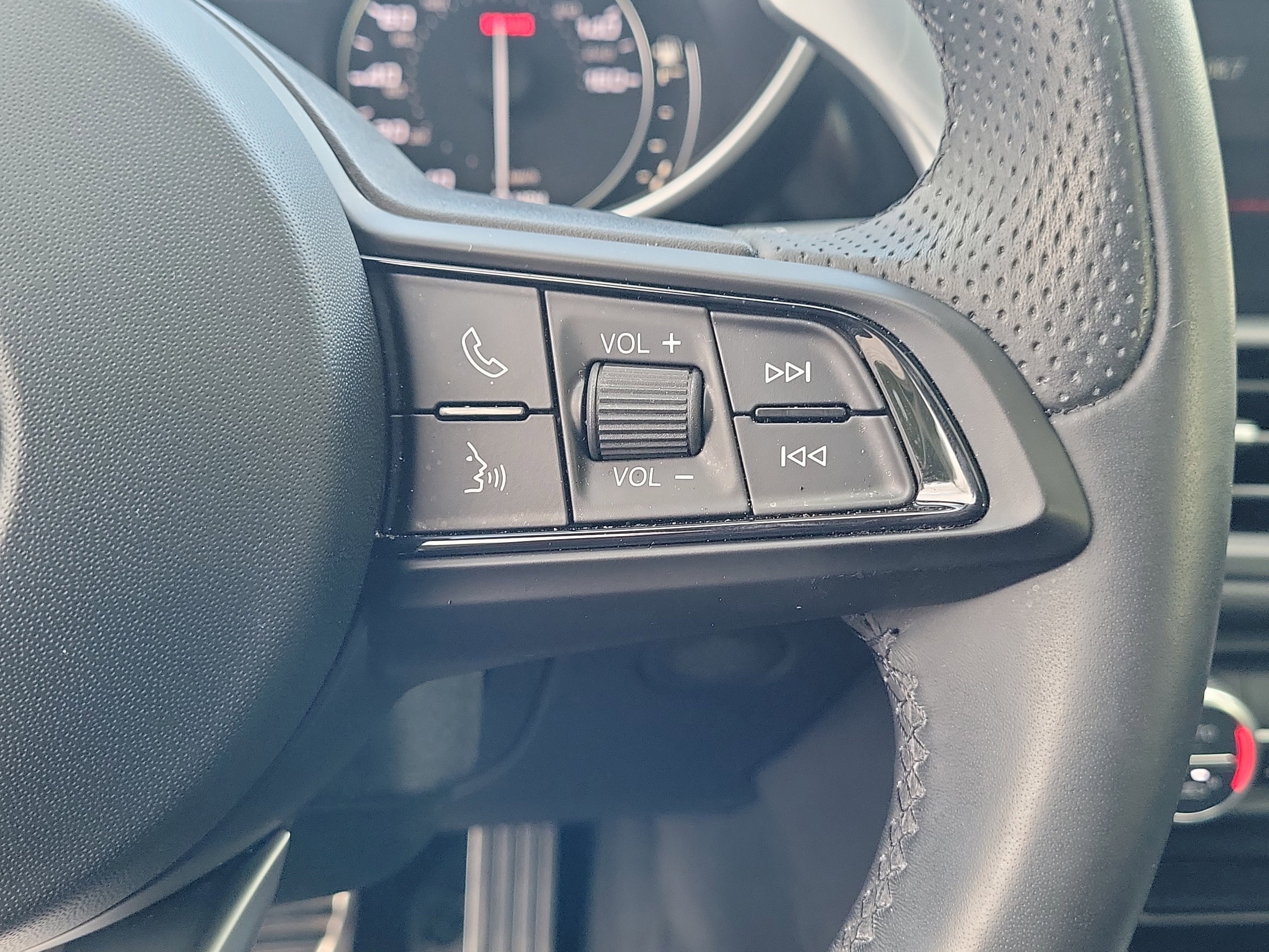 Used 2023 Alfa Romeo Giulia Sprint image 27