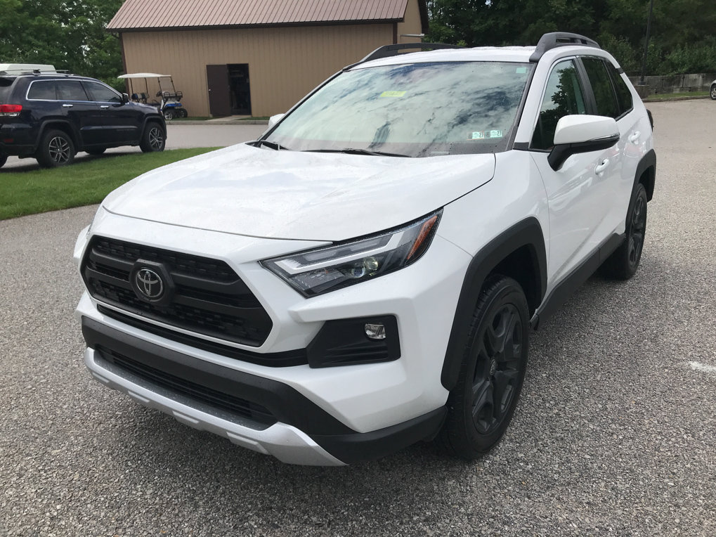 Used 2024 Toyota RAV4 Adventure AWD/4WD image 4