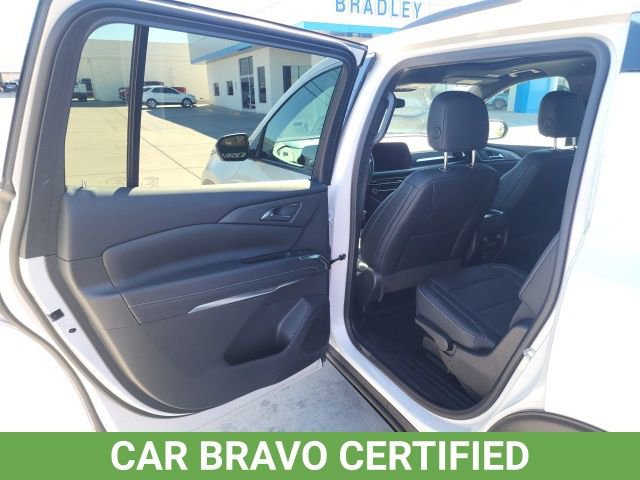 Used 2024 Chevrolet Traverse LT w/ LPO, Floor Liner Package image 23