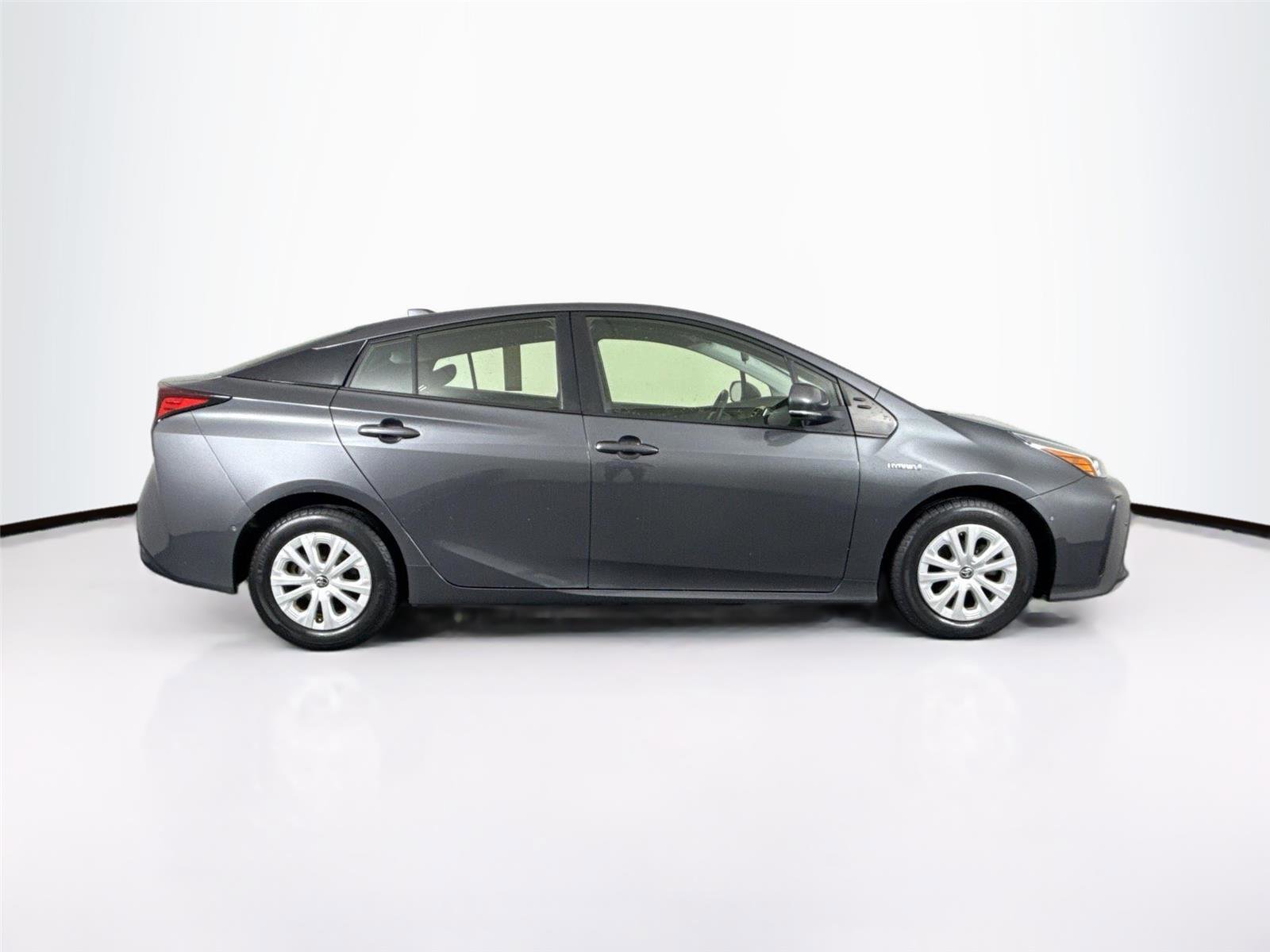 Certified 2022 Toyota Prius LE image 9