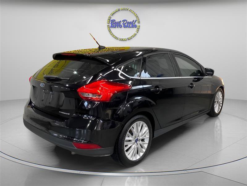 Used 2017 Ford Focus Titanium w/ Titanium Technology Package image 6